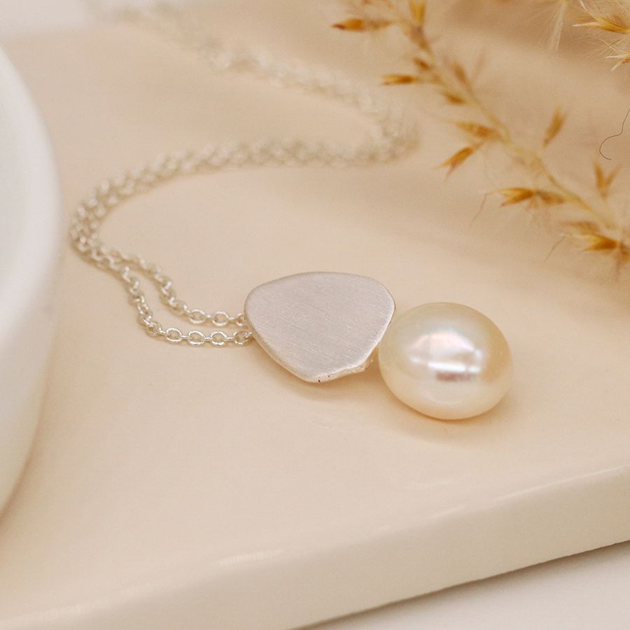 Silver plated brushed teardrop and pearl necklace