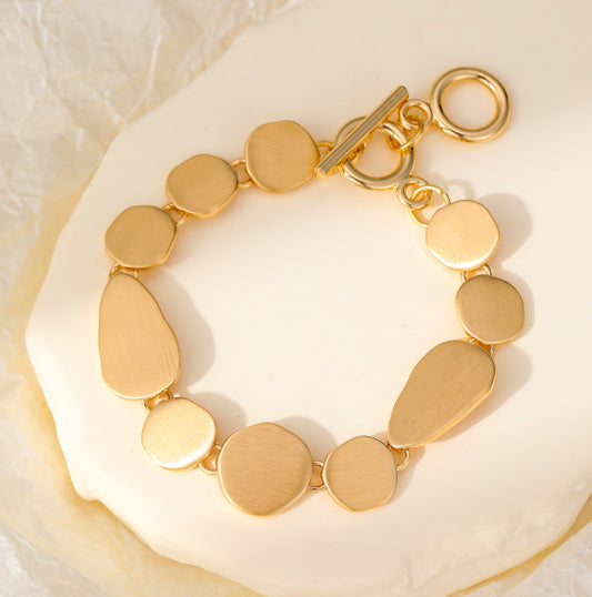 Pebble Link Metallic Bracelet