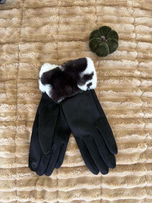 Faux fur gloves